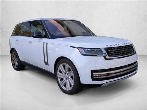 Fuji White 2023 Land Rover Range Rover P400 SE