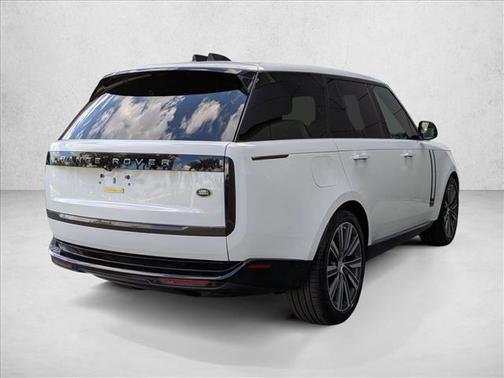 2023 Land Rover Range Rover P530 SE
