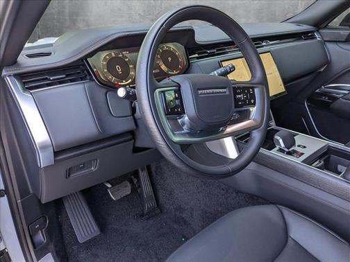 2025 Land Rover Range Rover P530 Autobiography 7 Seat