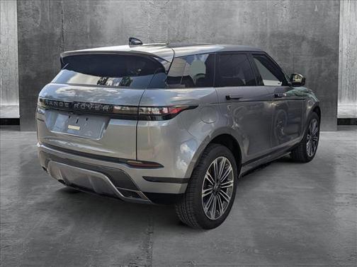 2024 Land Rover Range Rover Evoque Dynamic SE