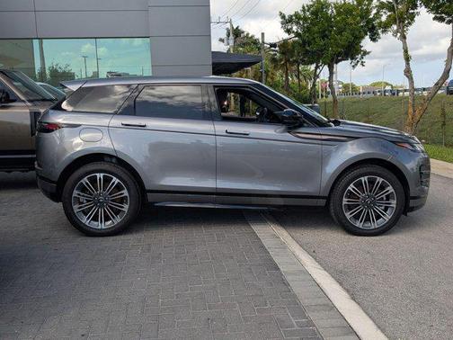 2024 Land Rover Range Rover Evoque Dynamic SE