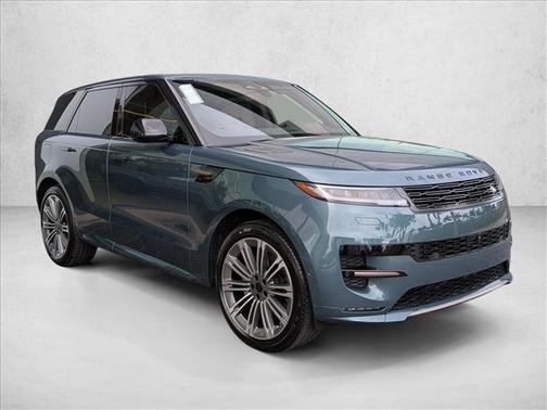 Giola Green Metallic 2026 Land Rover Range Rover Sport SE