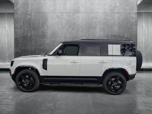 2025 Land Rover Defender 110 P400 X-Dynamic SE