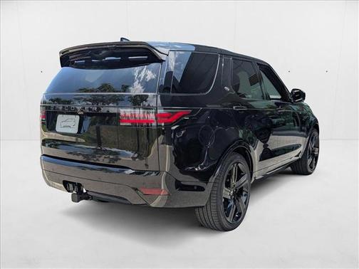 2025 Land Rover Discovery P360 Dynamic SE