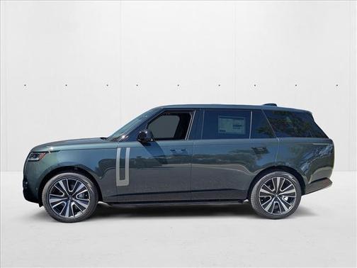 2025 Land Rover Range Rover P400 SE 7 Seat