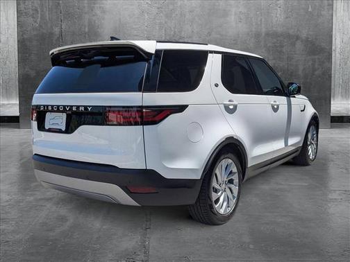 2025 Land Rover Discovery P300 S