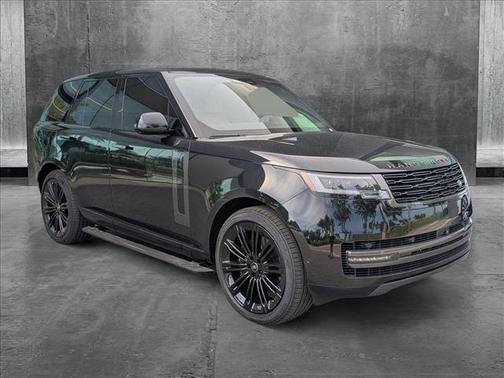 2025 Land Rover Range Rover P530 SE
