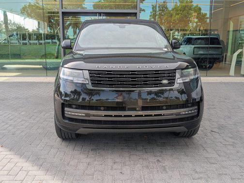 2025 Land Rover Range Rover P530 SE