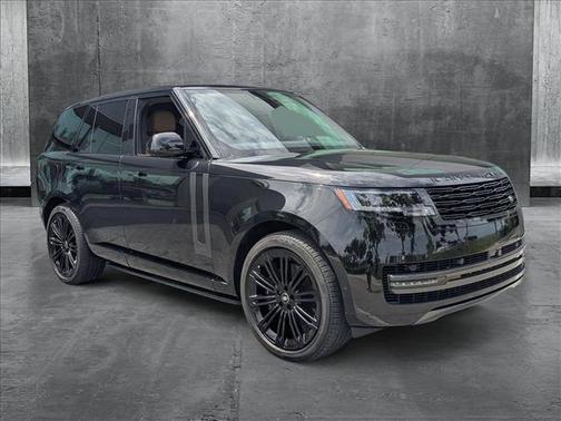 2025 Land Rover Range Rover P530 SE