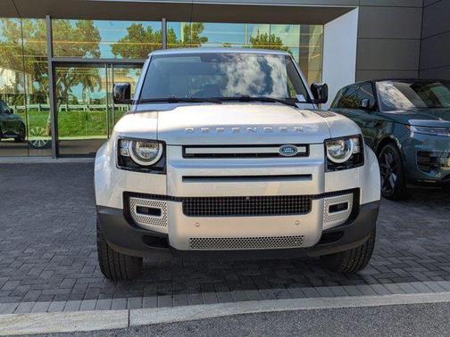 2023 Land Rover Defender 110 S