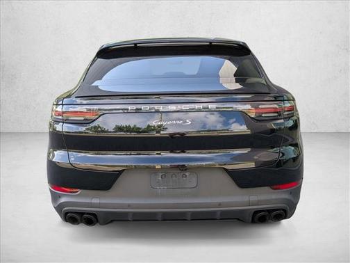 Jet Black Metallic 2021 Porsche Cayenne S