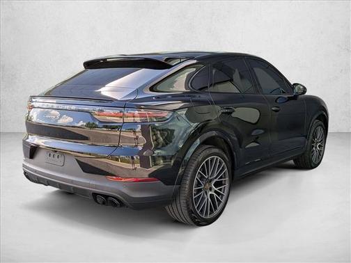 Jet Black Metallic 2021 Porsche Cayenne S