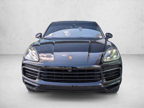 Jet Black Metallic 2021 Porsche Cayenne S