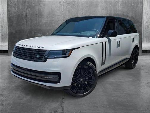 2025 Land Rover Range Rover P400 SE 7 Seat