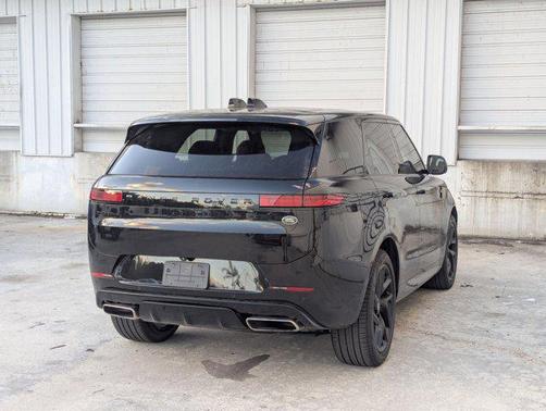 Santorini Black Metallic 2023 Land Rover Range Rover Sport SE