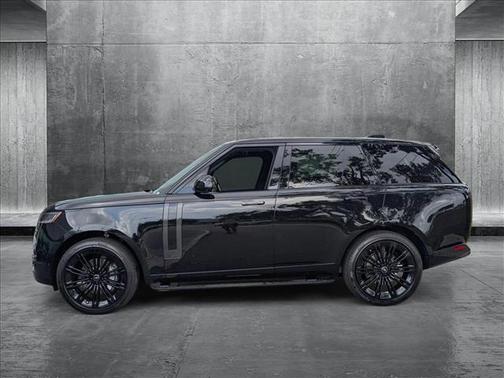 2025 Land Rover Range Rover P400 SE