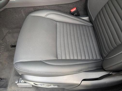 2025 Land Rover Discovery Sport Dynamic SE