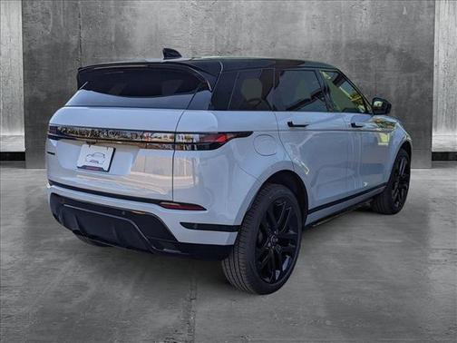 2026 Land Rover Range Rover Evoque Dynamic SE