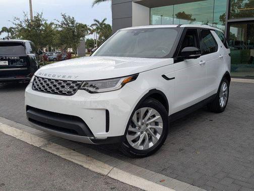 2025 Land Rover Discovery P300 S