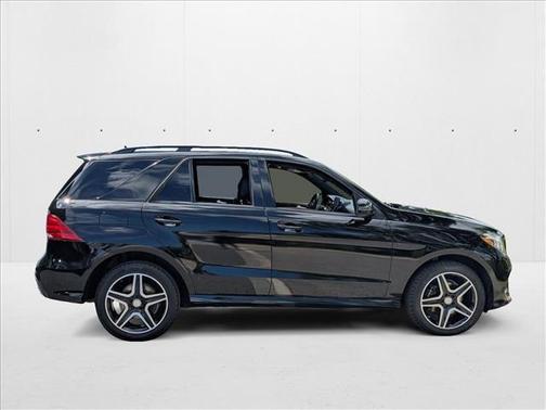 2016 Mercedes-Benz GLE-Class GLE 300d 4MATIC
