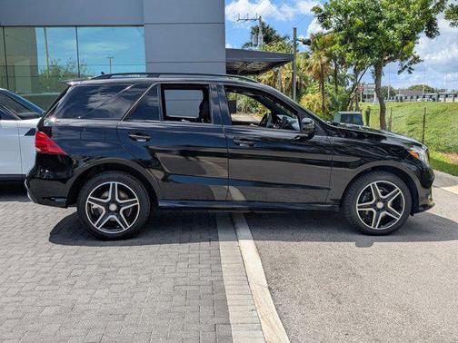 2016 Mercedes-Benz GLE-Class GLE 300d 4MATIC