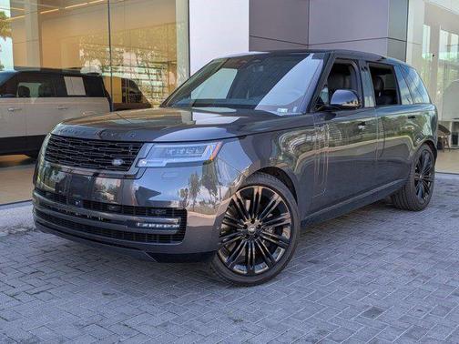 2024 Land Rover Range Rover P530 SE