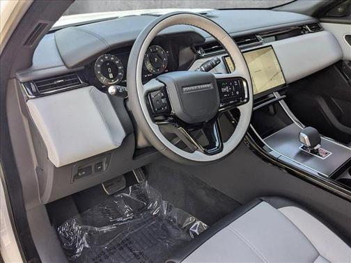 2026 Land Rover Range Rover Velar P250 SE R-Dynamic