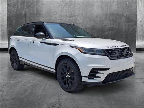 2026 Land Rover Range Rover Velar P250 SE R-Dynamic