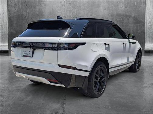 2026 Land Rover Range Rover Velar P250 SE R-Dynamic