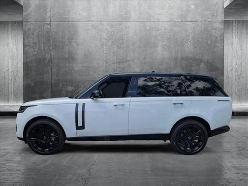 2025 Land Rover Range Rover P530 SE 7 Seat