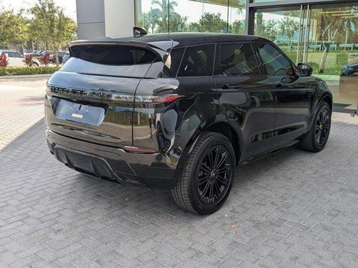 2024 Land Rover Range Rover Evoque Dynamic SE