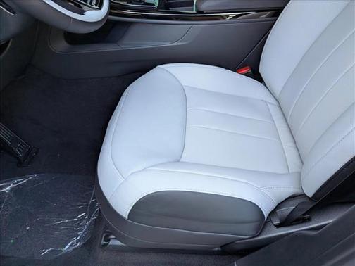 Giola Green Metallic 2026 Land Rover Range Rover Sport SE