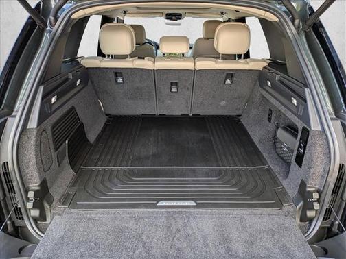 2024 Land Rover Range Rover P530 SE