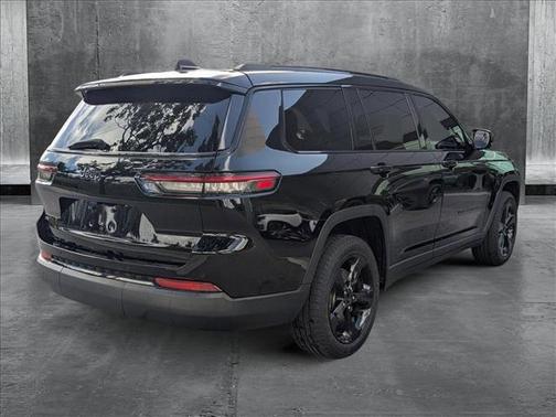2022 Jeep Grand Cherokee L Altitude