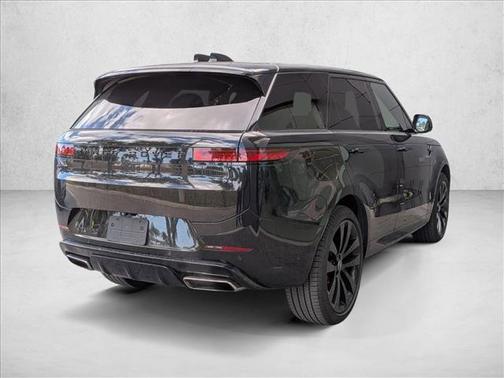 2024 Land Rover Range Rover Sport SE