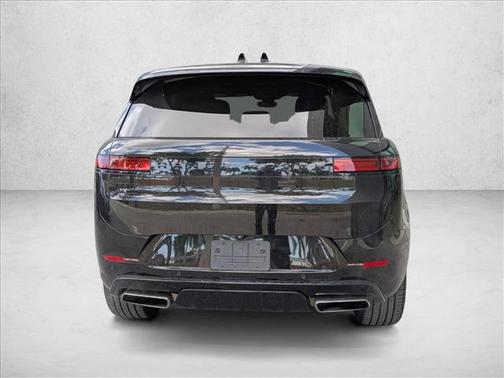 2024 Land Rover Range Rover Sport SE