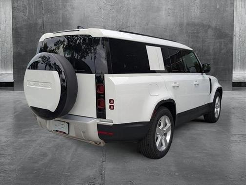 2025 Land Rover Defender 130 P300 S