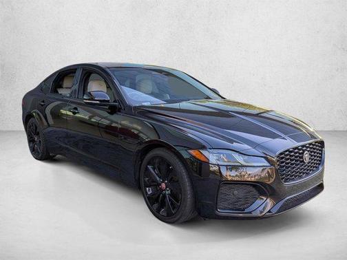 Santorini Black Metallic 2022 Jaguar XF SE P250 RWD Automatic