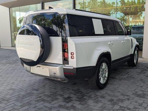 2025 Land Rover Defender 130 P300 S