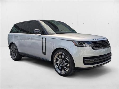 2025 Land Rover Range Rover P530 SE
