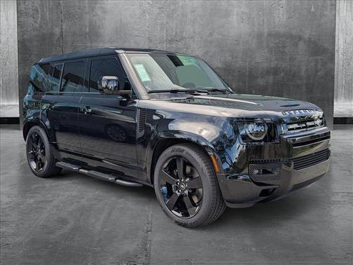 2025 Land Rover Defender 110 V8