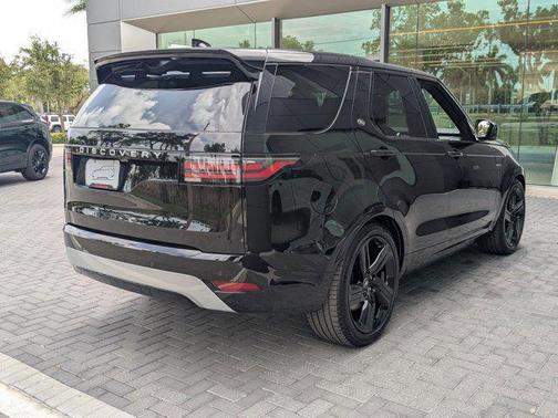 2025 Land Rover Discovery P360 Metropolitan Edition