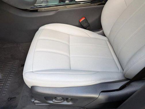 Fuji White 2026 Land Rover Range Rover Evoque Core S
