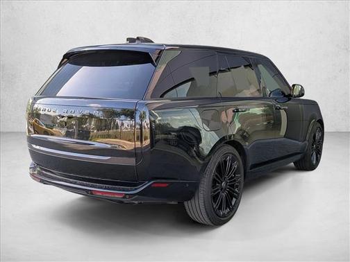 Santorini Black Metallic 2025 Land Rover Range Rover P530 SE