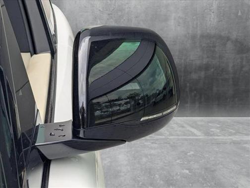 2023 Land Rover Range Rover P400 SE