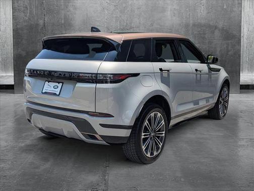 2024 Land Rover Range Rover Evoque Dynamic SE