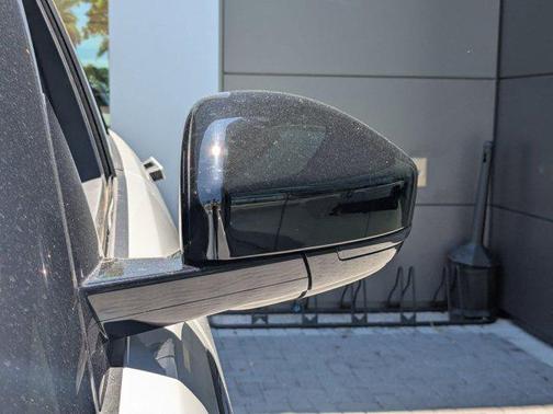 2024 Land Rover Range Rover Evoque Dynamic SE