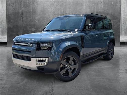2025 Land Rover Defender 110 P400 S