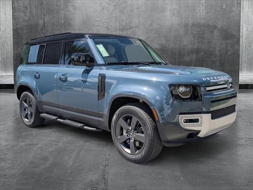 2025 Land Rover Defender 110 P400 S