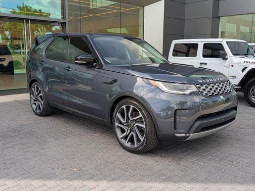 2025 Land Rover Discovery P300 S